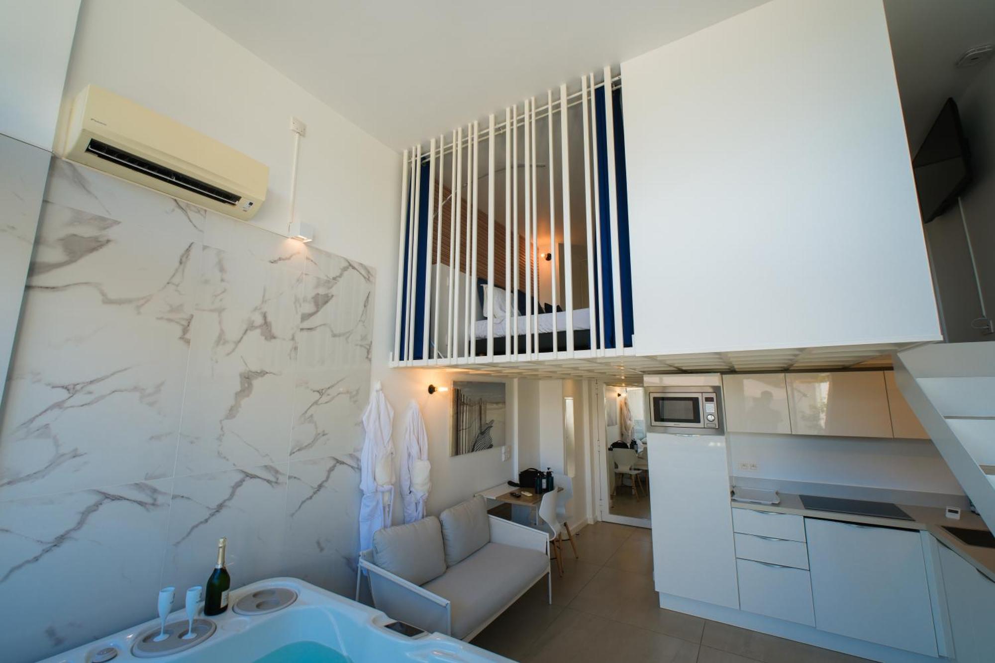 Villa Bono Jacuzzi & Spa Saint-Laurent-du-Var Exteriér fotografie